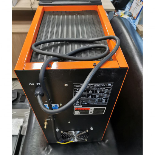 WELD Pro 300 (УЦЕНКА) Сварочный аппарат инверторный 300A, 380В MIG/MAG/MMA/Lift TIG с горелкой 24AK фото, характеристики